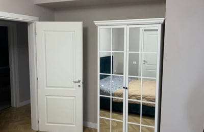 Аренда комфортных 3-комнатных апартаментов с видом на море, 75 м², Мамаия, Констанца, Румыния